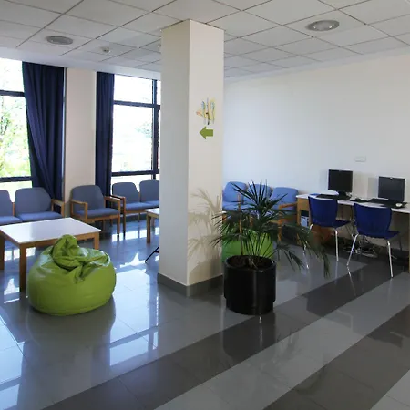 Bilbao Hostel بيت شباب