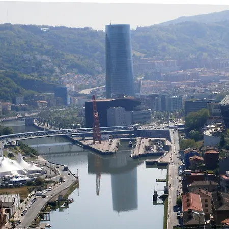 بيت شباب Bilbao Hostel *