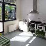Hostal Bilbao Hostel *