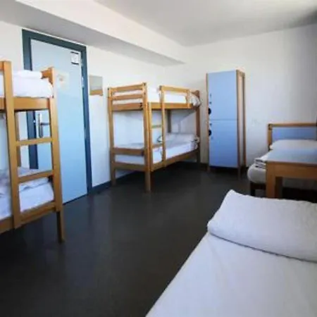 Bilbao Hostel * בילבאו