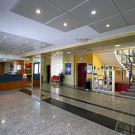 Bilbao Hostel *