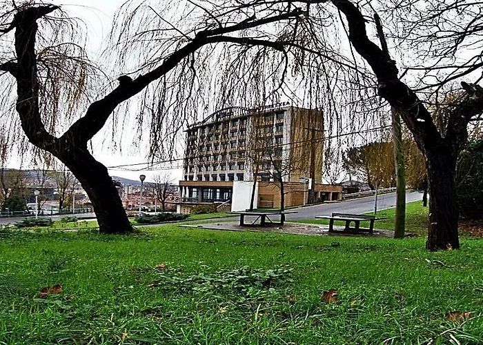 Bilbao Hostel Albergue *