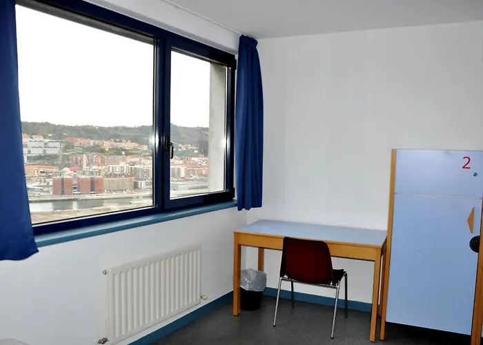 Ostello Bilbao Hostel *