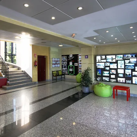 Bilbao Hostel בילבאו